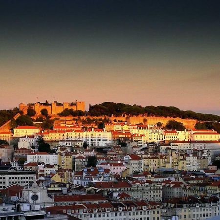 Chiado Apartment With View To The Castle ลิสบอน ภายนอก รูปภาพ