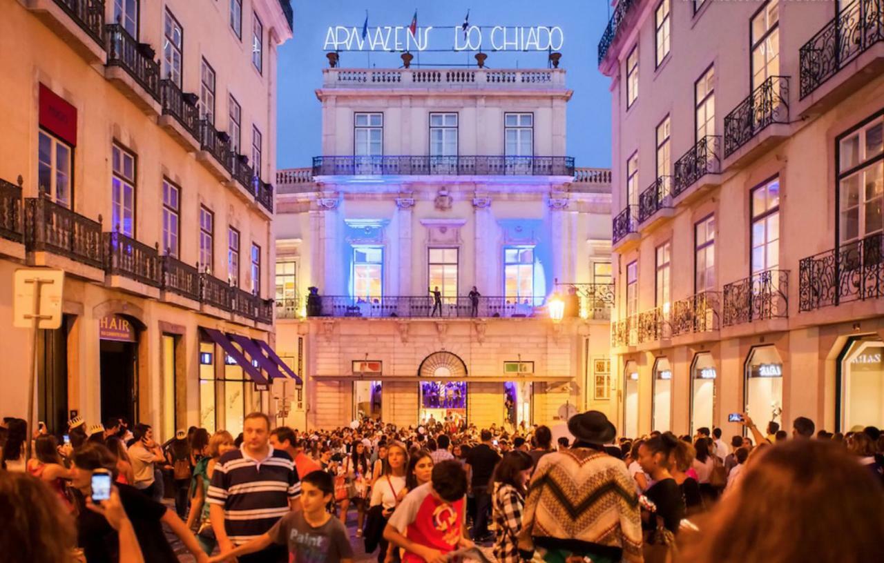 Chiado Apartment With View To The Castle ลิสบอน ภายนอก รูปภาพ