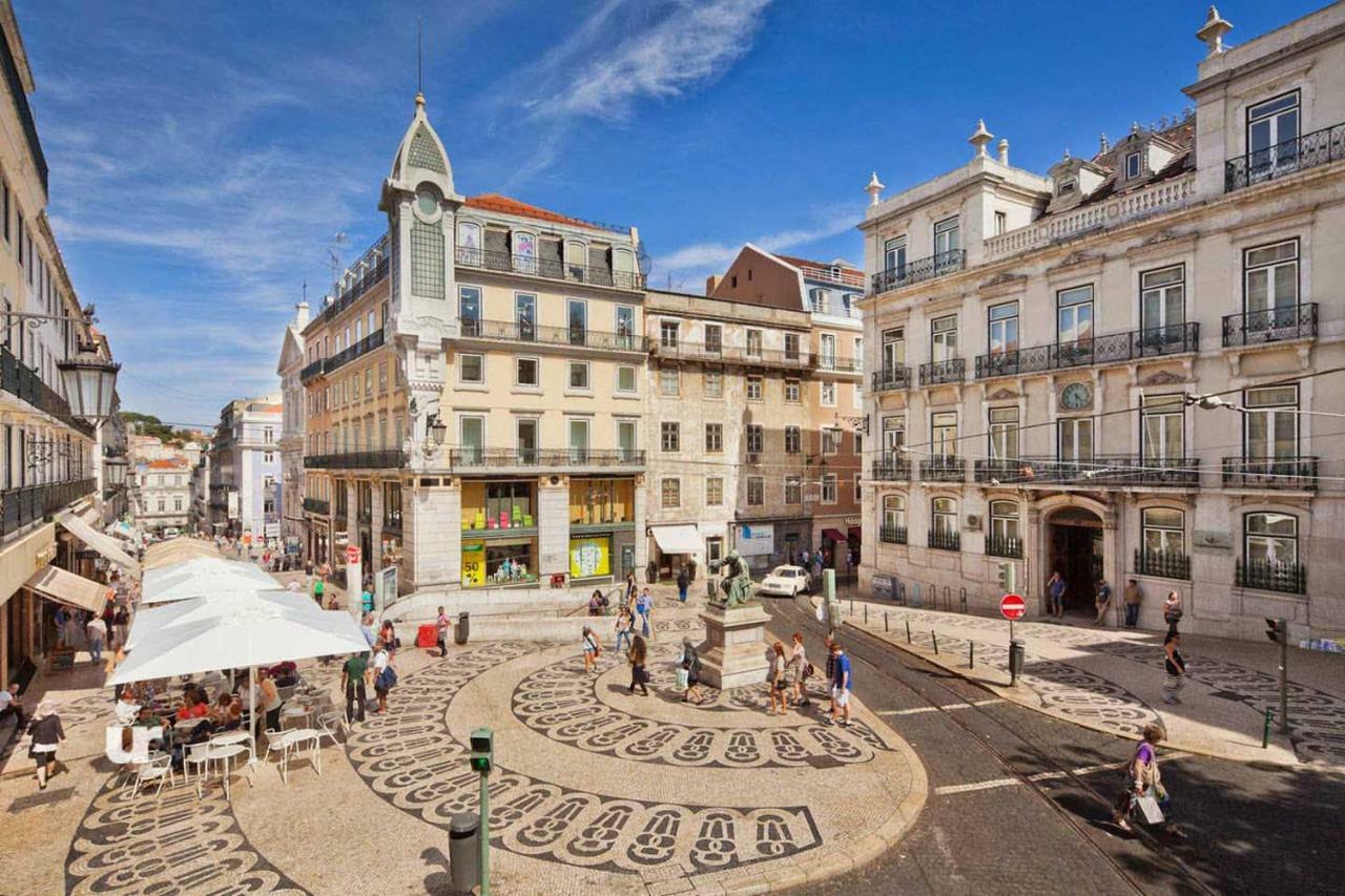 Chiado Apartment With View To The Castle ลิสบอน ภายนอก รูปภาพ